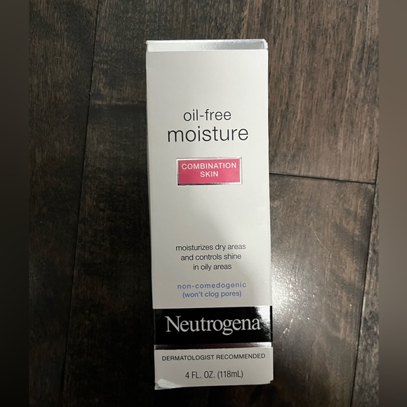 Skincare Neutrogena Oil Free Moisturizer Poshmark